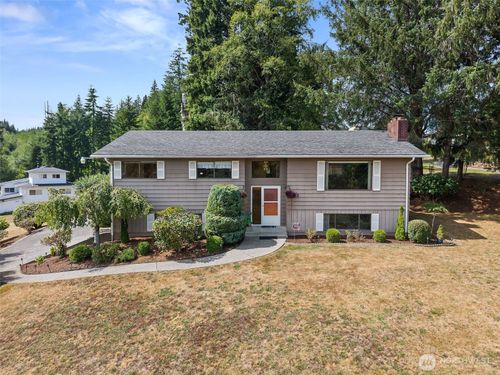1212 Fowler St, Raymond, WA, 98577-5003 | Card Image