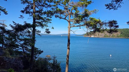 755 Ferry Rd, Lopez Island, WA, 98261-8673 | Card Image