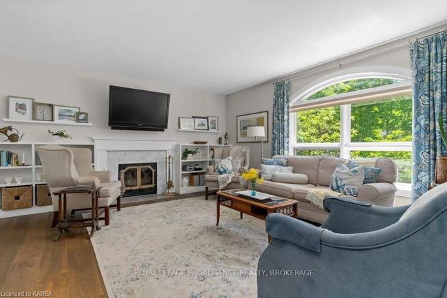 8 Forest Dr, House other with 3 bedrooms, 3 bathrooms and 6 parking in Kingston ON | Image 10