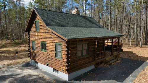 111 Pine River Path, Effingham, NH, 03882-8233 | Card Image