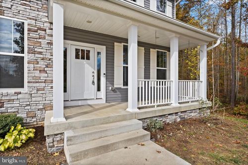 9113 Royal Ct, PARTLOW, VA, 22534-9743 | Card Image