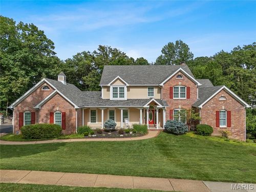 16427 Andraes Dr, Chesterfield, MO, 63005-4574 | Card Image