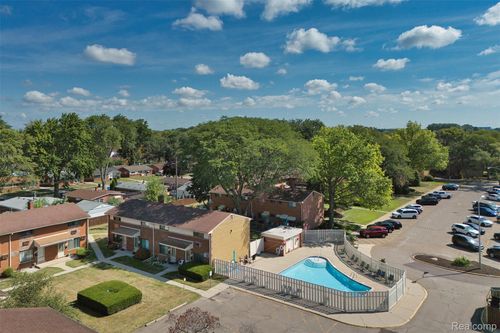 29250 Tessmer Court, Madison Heights, MI, 48071 | Card Image