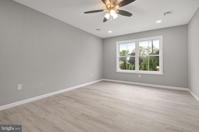 1500 Embassy Dr, Townhouse with 5 bedrooms, 4 bathrooms and null parking in HARRISBURG PA | Image 25