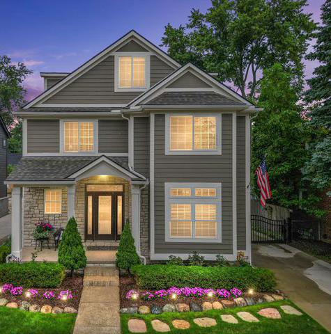 Dorchester Rd, Birmingham, MI 48009