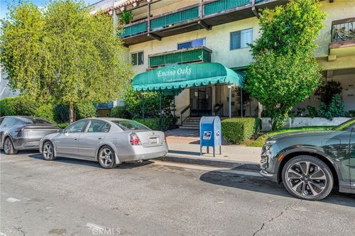 f303-5460 White Oak, Encino, CA, 91316 | Card Image