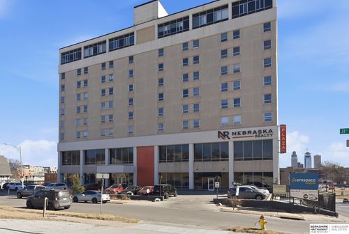 apt-801-105 N 31st Ave, Omaha, NE, 68131-2960 | Card Image