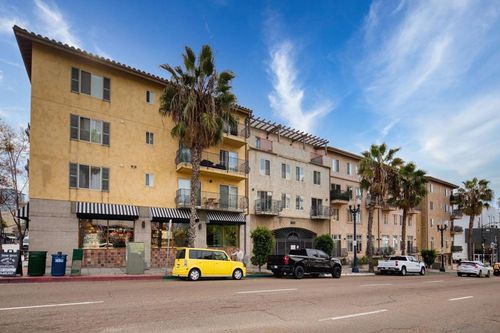 203-801 W W Hawthorn St, San Diego, CA, 92101 | Card Image