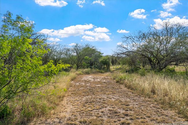 226 Private Rd 3251, Home with 4 bedrooms, 2 bathrooms and null parking in Alice TX | Image 37