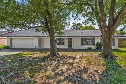 221 Azalea Dr, Sulphur Springs, TX, 75482-3703 | Card Image