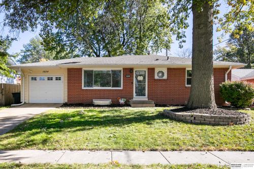 1624 N 73rd St, Lincoln, NE, 68505-1517 | Card Image