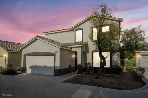 6676 Black Oil Dr, Las Vegas, NV, 89122-8126 | Card Image