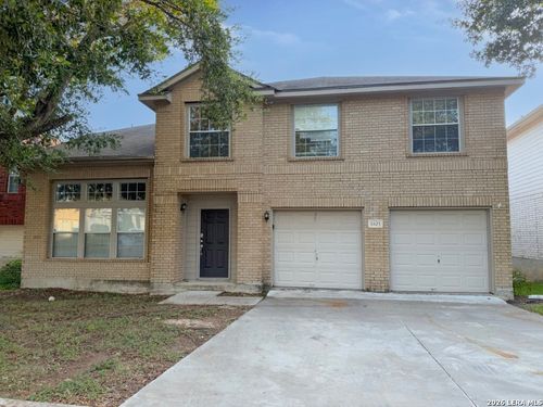 8423 Copperbluff, Converse, TX, 78109-3906 | Card Image