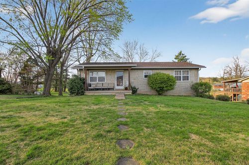 331 Southwest Cir, Scottsville, KY, 42164-8904 | Card Image