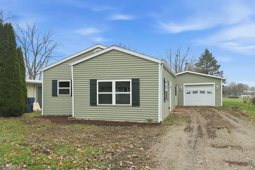 600 N Washington St, Angola, IN, 46703-1142 | Card Image