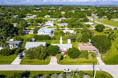 Charming home looking for a new owner to enjoy the Harbor front town of Punta Gorda. | Image 1