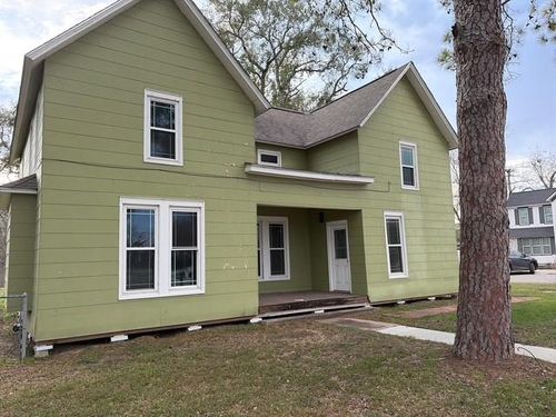 502 S Mechanic St, El Campo, TX, 77437-5649 | Card Image