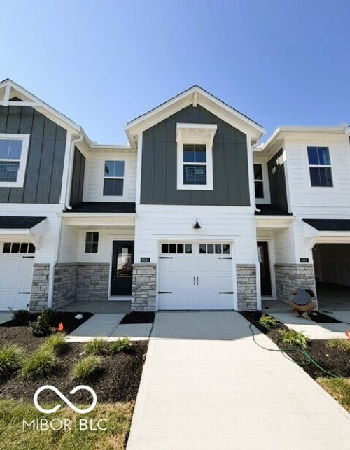 320-401-6145 Mill Hill Way, Mccordsville, IN, 46055-9931 | Card Image