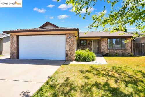 400 Rainier Dr, Lodi, CA, 95242-2628 | Card Image