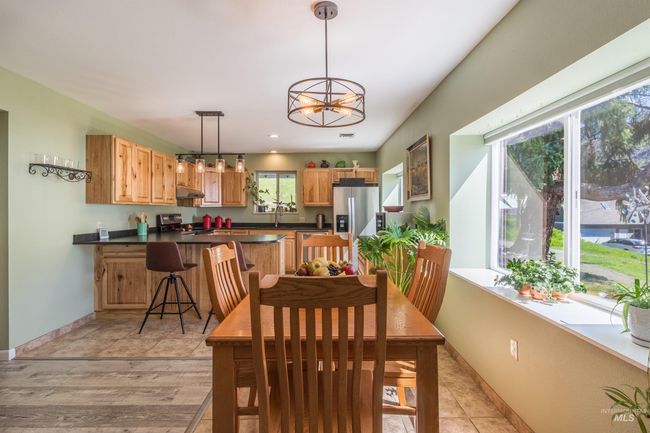 305 3 Rd St, House other with 2 bedrooms, 2 bathrooms and null parking in Juliaetta ID | Image 10