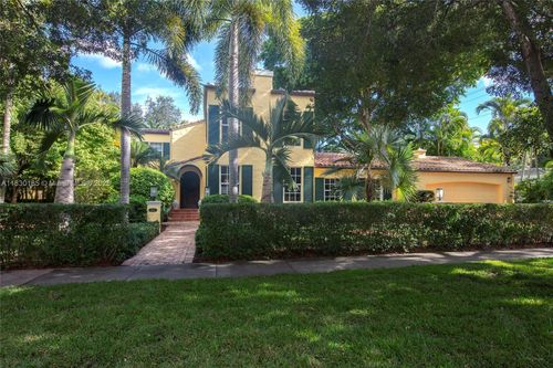 6925 Camarin St, Coral Gables, FL, 33146-3821 | Card Image