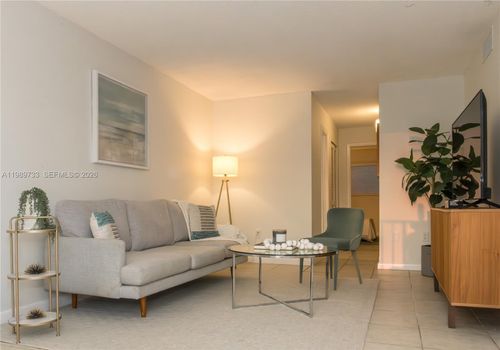 apt-203-6675 W 4th Ave, Hialeah, FL, 33012-6663 | Card Image