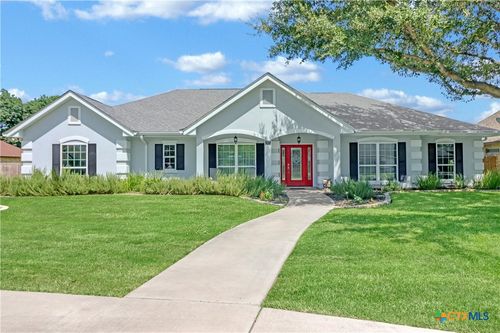 317 Sol Del Rio, Seguin, TX, 78155-9411 | Card Image