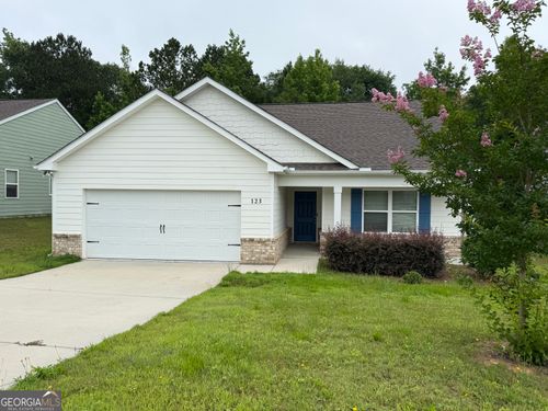 123 Charleston Ln, Milner, GA, 30257-3300 | Card Image