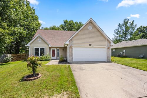 3701 Churchill Dr, COLUMBIA, MO, 65201-7337 | Card Image