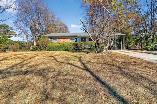 2561 Greenleaf Drive, Macon, GA, 31206 | Card Image