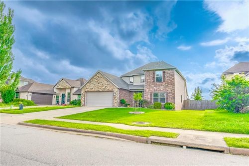 806 Sw Caprington St, Bentonville, AR, 72712-4857 | Card Image