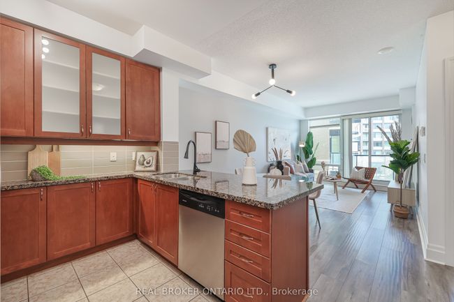301 - 111 Upper Duke Cres, Condo with 1 bedrooms, 1 bathrooms and null parking in Markham ON | Image 7