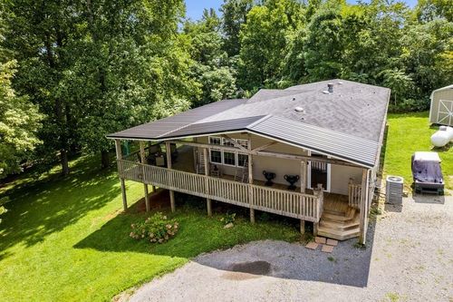 6826 Smithville Hwy, Silver Point, TN, 38582-6352 | Card Image