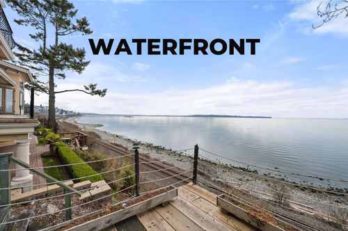 14458 Marine Dr, White Rock, BC, V4B1B3 | Card Image