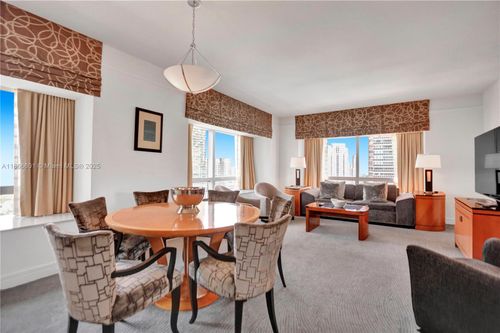 3212-1435 Brickell Ave, Miami, FL, 33131-3407 | Card Image