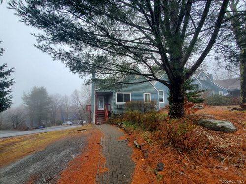 2 Fox Rdg, Woodridge, NY, 12789-5232 | Card Image