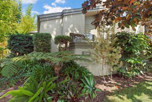 44-3244 Caminito Eastbluff, La Jolla, CA, 92037 | Card Image