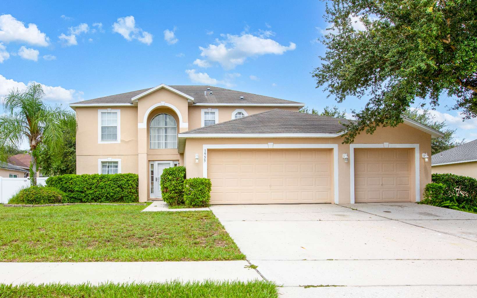 Thorngate Ln, Mascotte, FL 34753