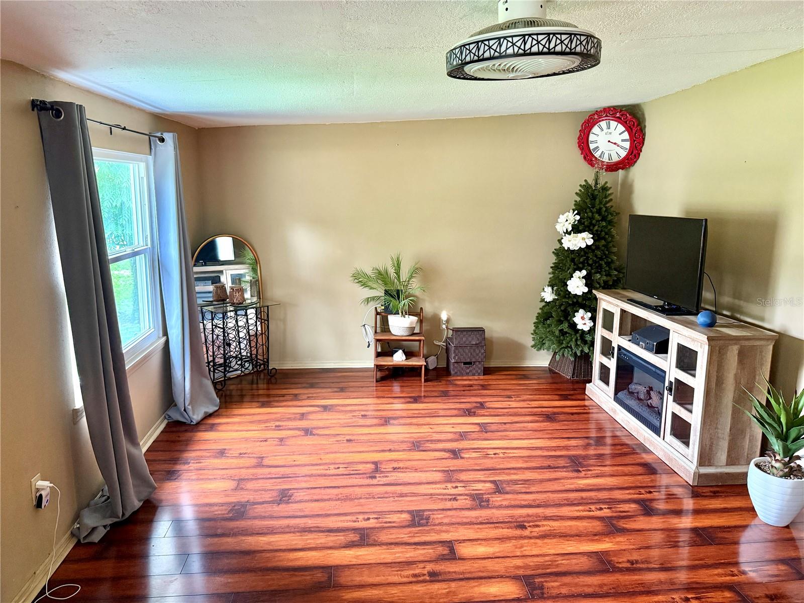 Land in ORLANDO 3