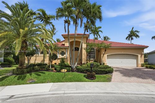 3038 Lakewood Dr, Weston, FL, 33332-1848 | Card Image
