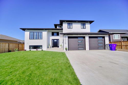 1018 7 Street W, Barnwell, AB, T0K0B0 | Card Image