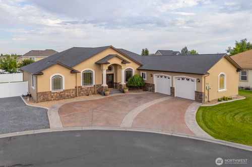 409 Dream St Se, Moses Lake, WA, 98837-8254 | Card Image