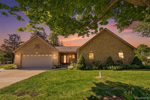 7477 Ore Knob Dr, Fenton, MI, 48430-9354 | Card Image