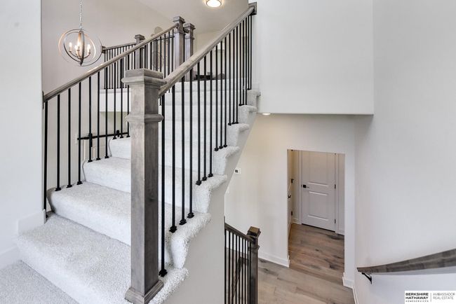 5513 N 191 St St, House other with 4 bedrooms, 3 bathrooms and 3 parking in Elkhorn NE | Image 34