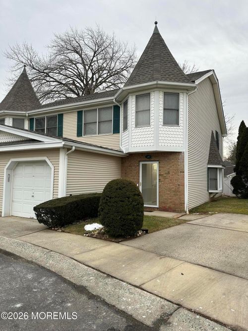 10 Grace Ct, Long Branch, NJ, 07740-5960 | Card Image