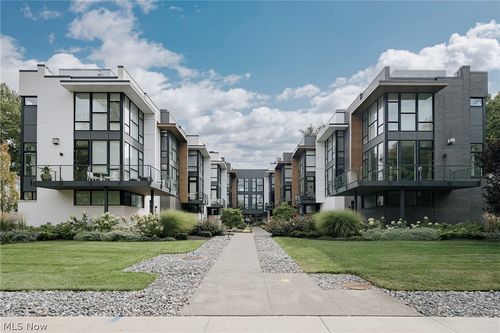 9515 Lake Avenue, Cleveland, OH, 44102 | Card Image