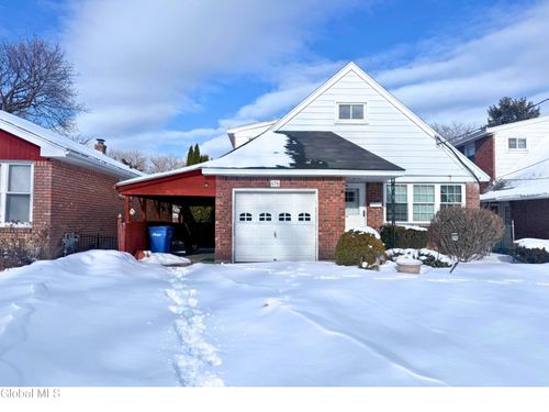 676 Providence St, Albany, NY, 12208-2915 | Card Image
