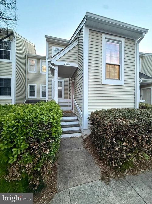 2940 Yarling Ct, FALLS CHURCH, VA, 22042-4474 | Card Image