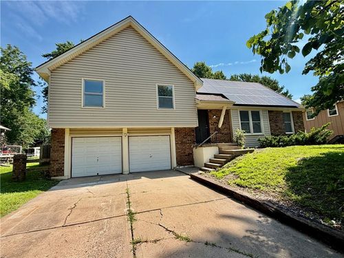 16721 Hardee St, Belton, MO, 64012-2253 | Card Image