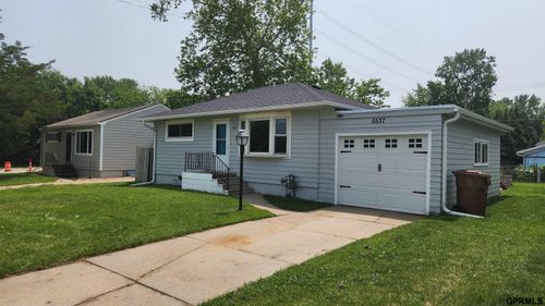 5537 Calvert Street, Lincoln, NE, 68506 | Card Image